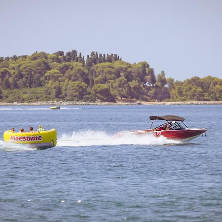 Camping Bi-Village - Roan Valbandon Zewnętrze zdjęcie